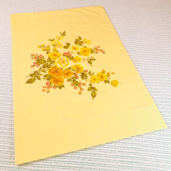 Vintage Dan River Tranquale NOSTALGIA Yellow Floral SINGLE Pillowcase - Percale - Picture 2 of 10